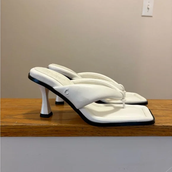 Circus by Sam Edelman White Sandals - Picture 3 of 4